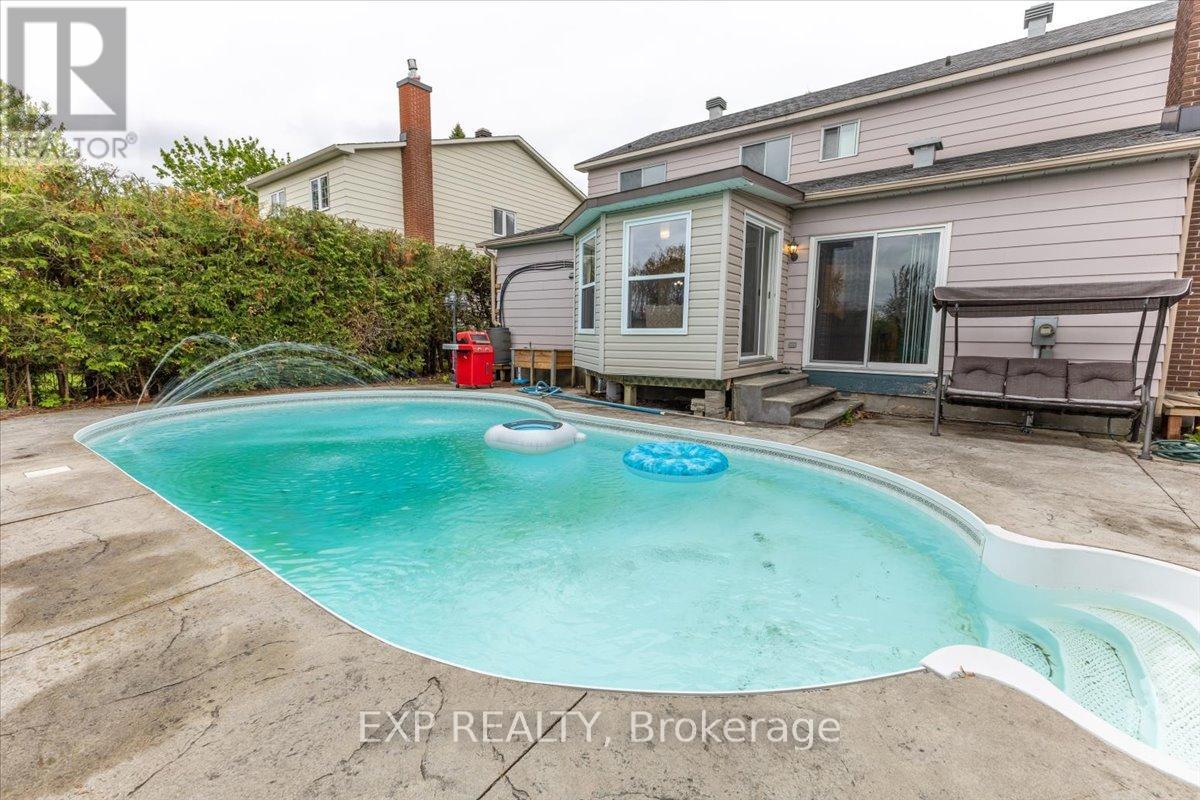 6383 LARMOND AVENUE - 41