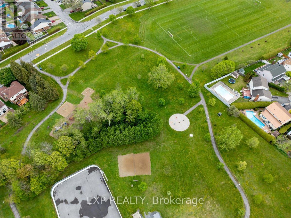 6383 LARMOND AVENUE - 44