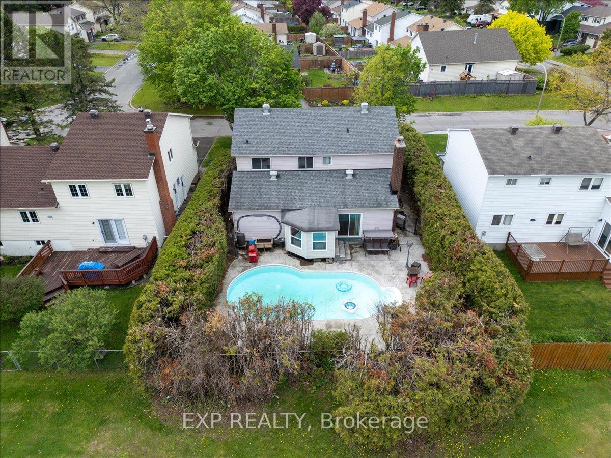 6383 LARMOND AVENUE - 47