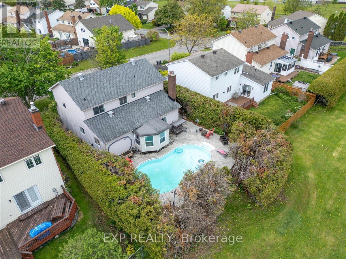 6383 LARMOND AVENUE - 49