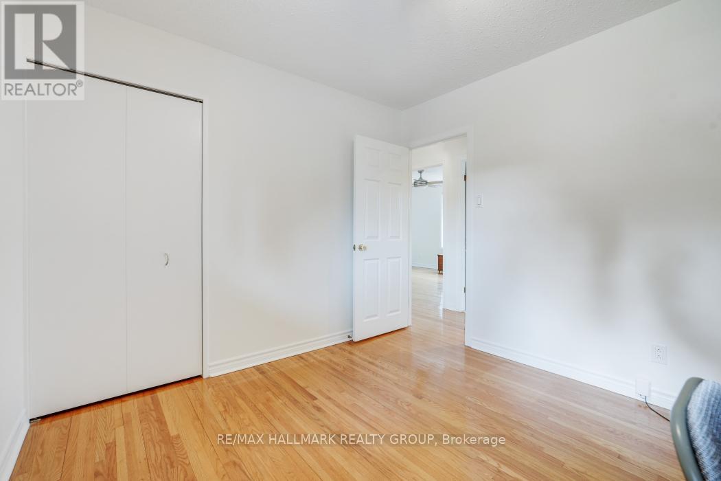 39 PARKWOOD CRESCENT - 16