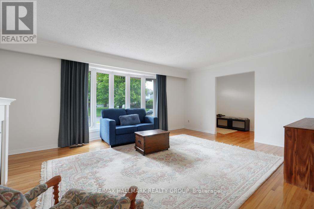 39 PARKWOOD CRESCENT - 8