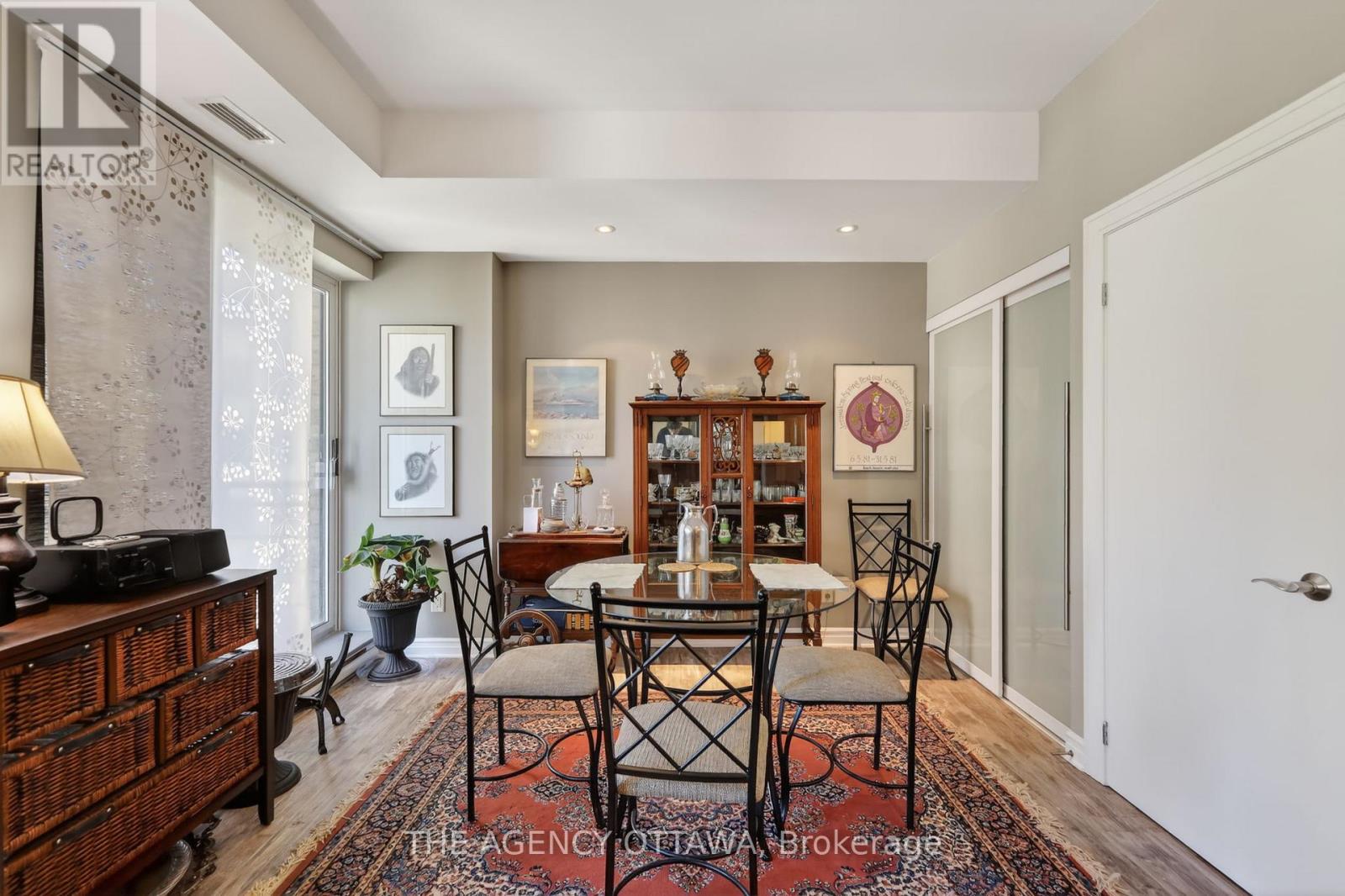 #905 85 BRONSON AVENUE - 14