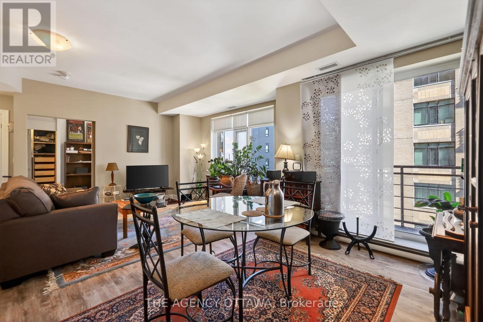 #905 85 BRONSON AVENUE - 17
