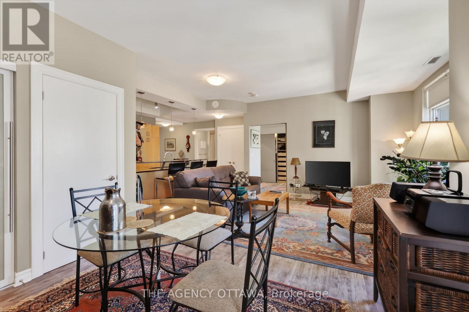 #905 85 BRONSON AVENUE - 18