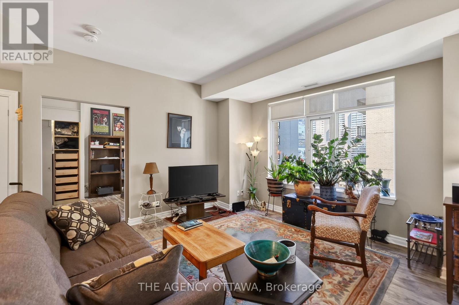 #905 85 BRONSON AVENUE - 20