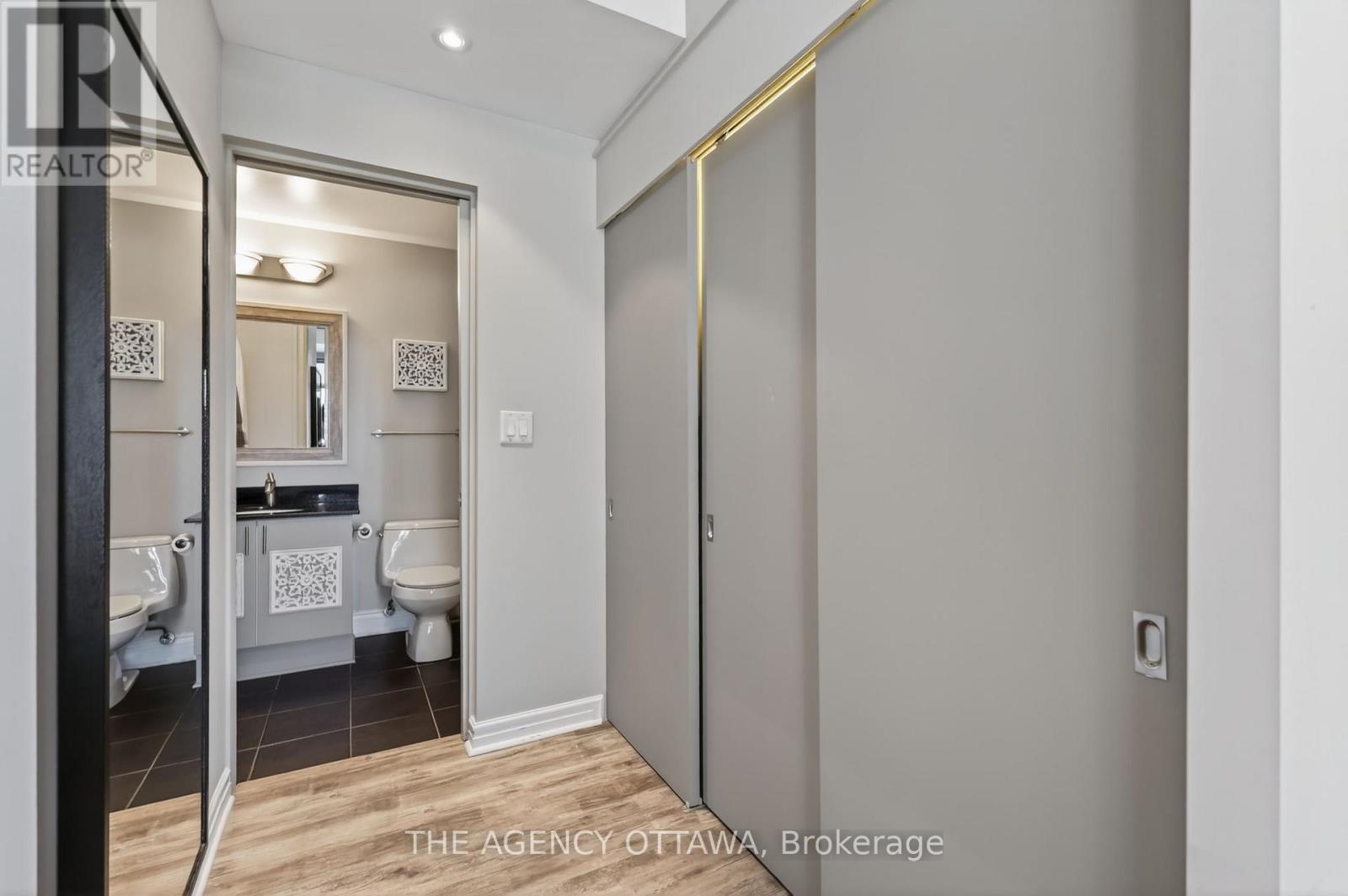#905 85 BRONSON AVENUE - 25
