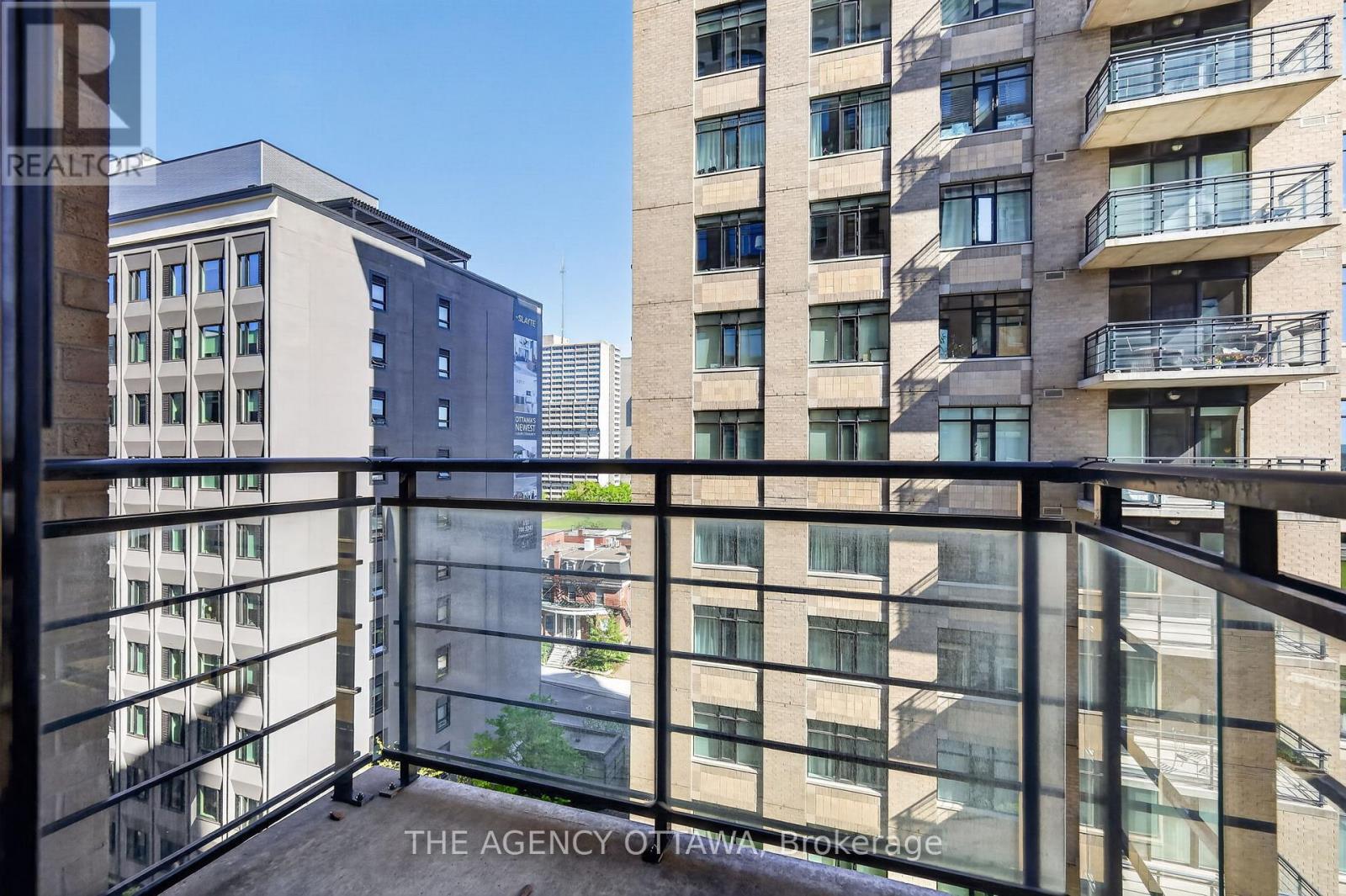 #905 85 BRONSON AVENUE - 30
