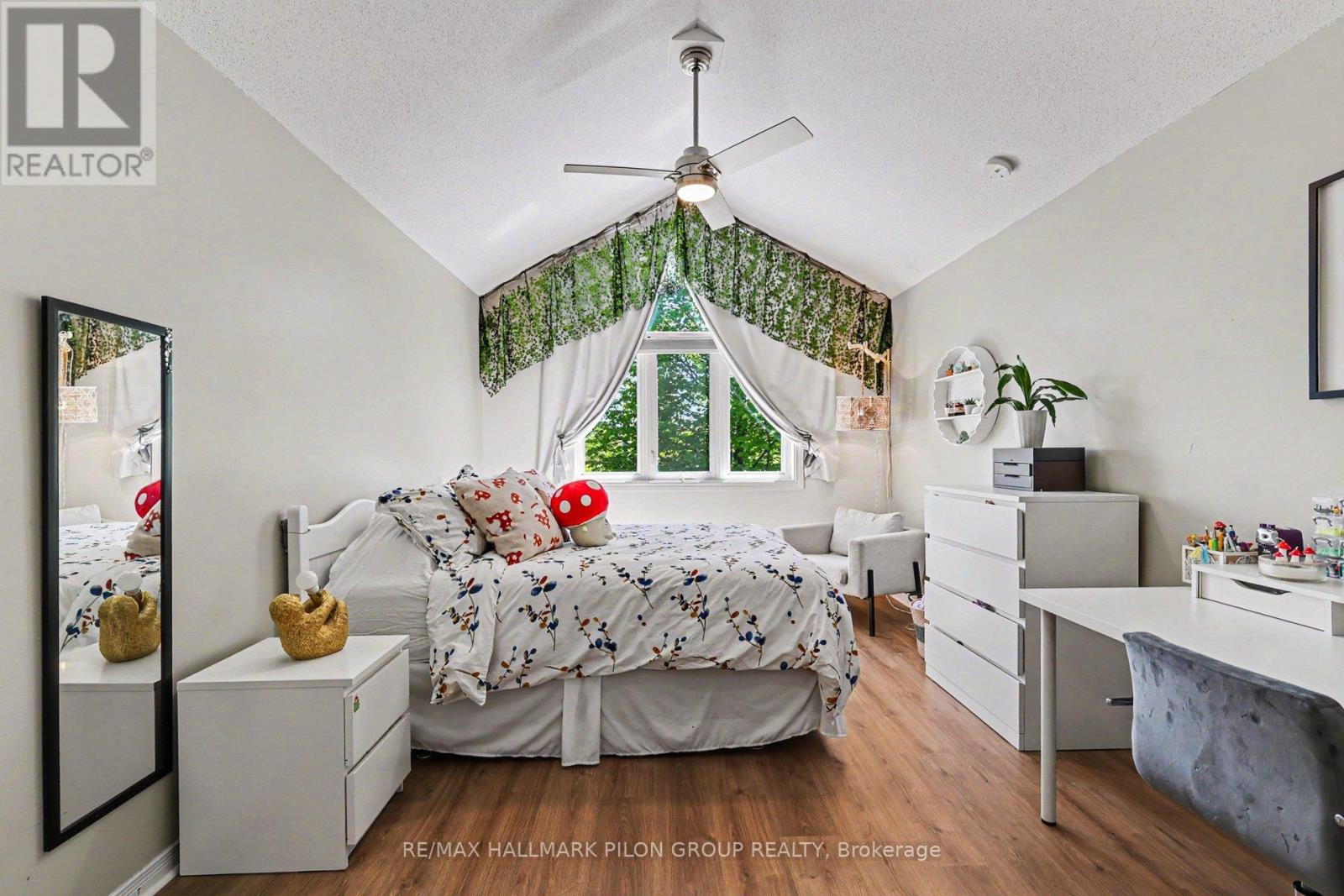 2139 VALIN STREET - 18