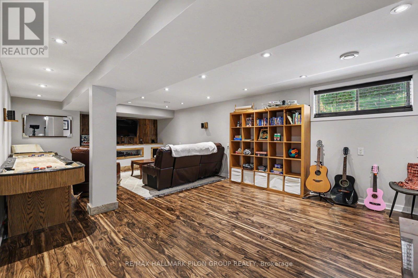 2139 VALIN STREET - 26