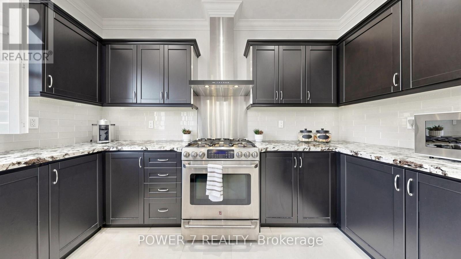 15 EVA GROVE COURT - 15