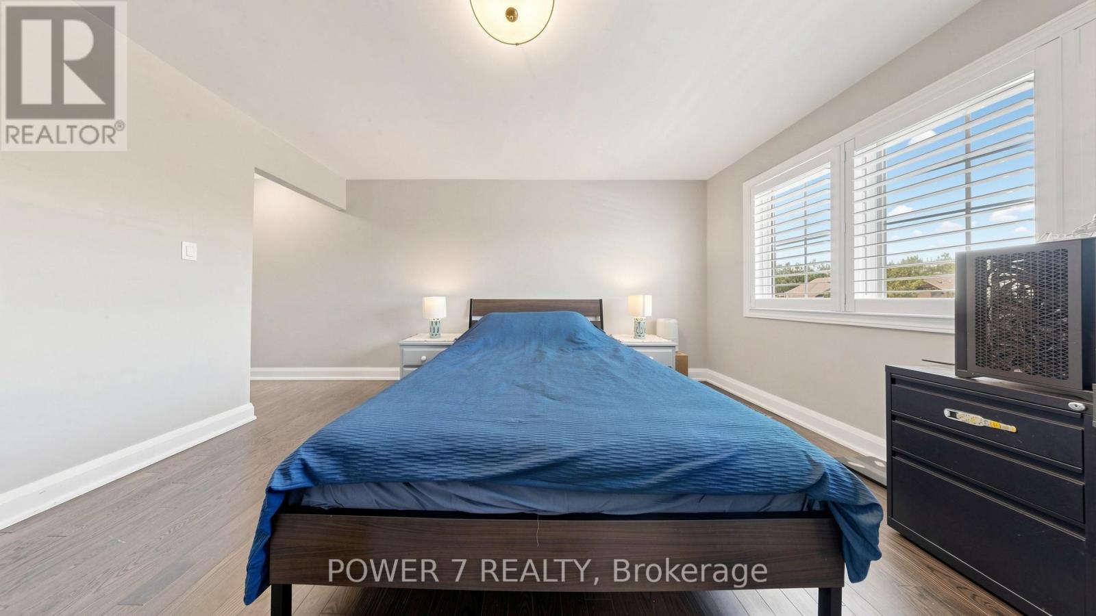 15 EVA GROVE COURT - 30