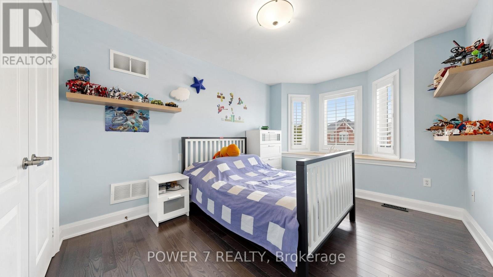 15 EVA GROVE COURT - 34