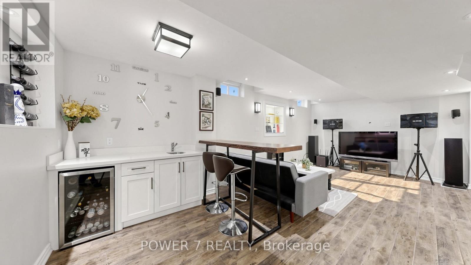 15 EVA GROVE COURT - 43