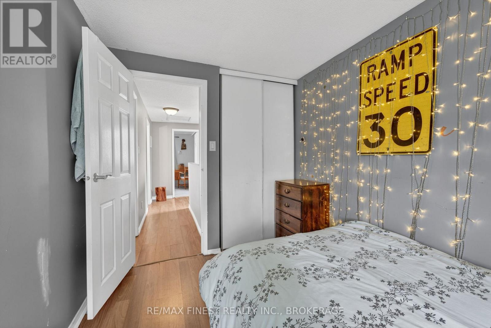 1057 BASSWOOD PLACE - 12