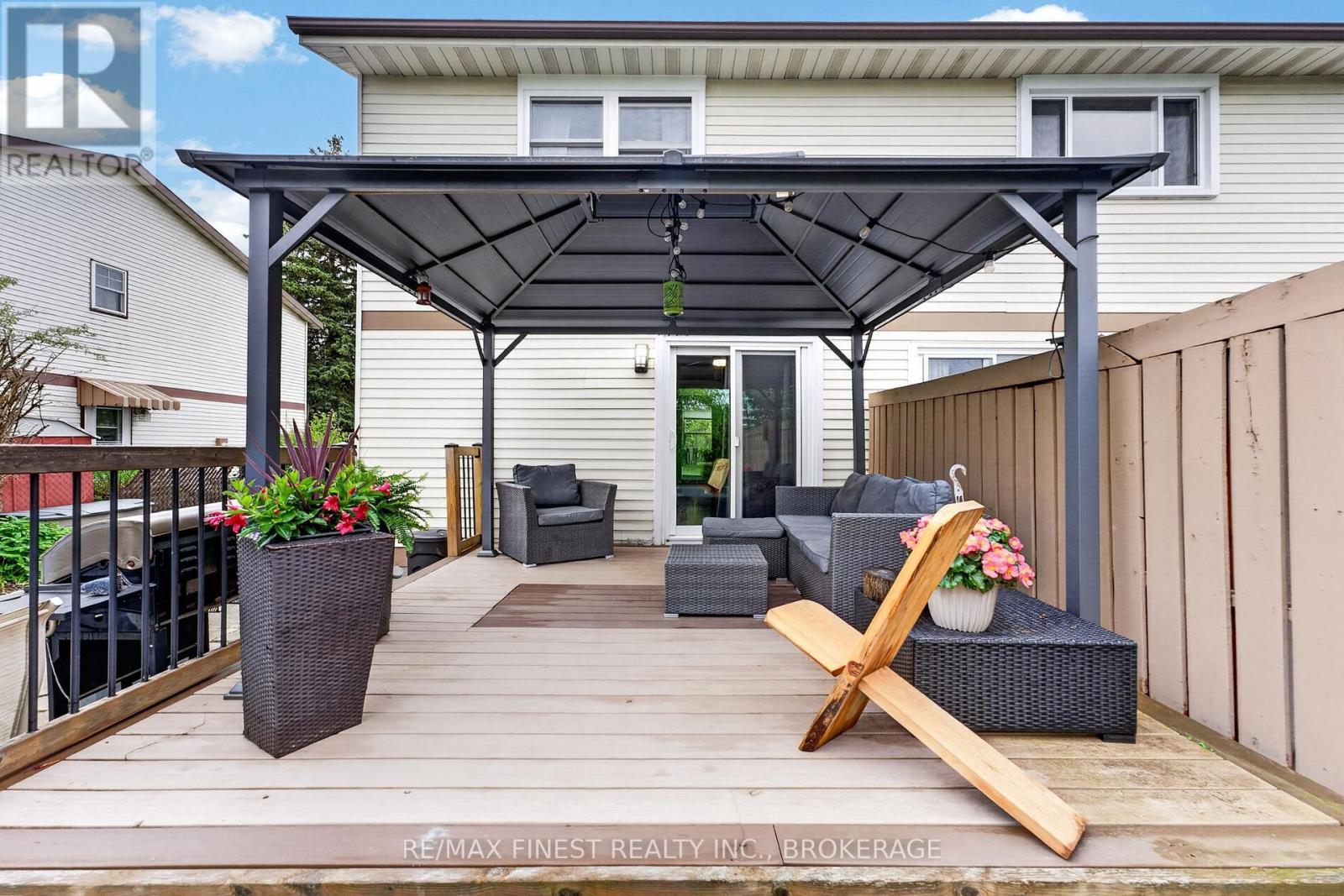 1057 BASSWOOD PLACE - 27