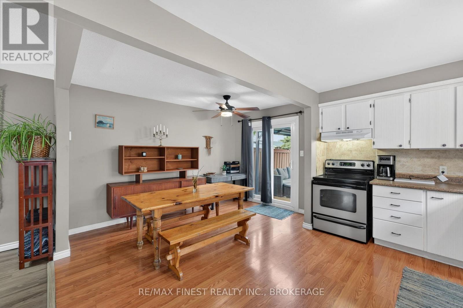 1057 BASSWOOD PLACE - 8