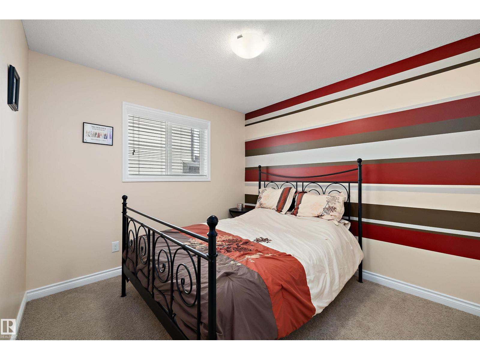 915 REGENCY DR - 11