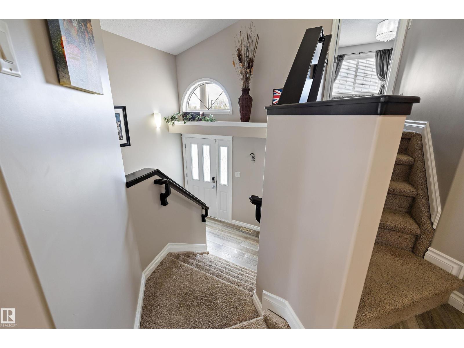 915 REGENCY DR - 5