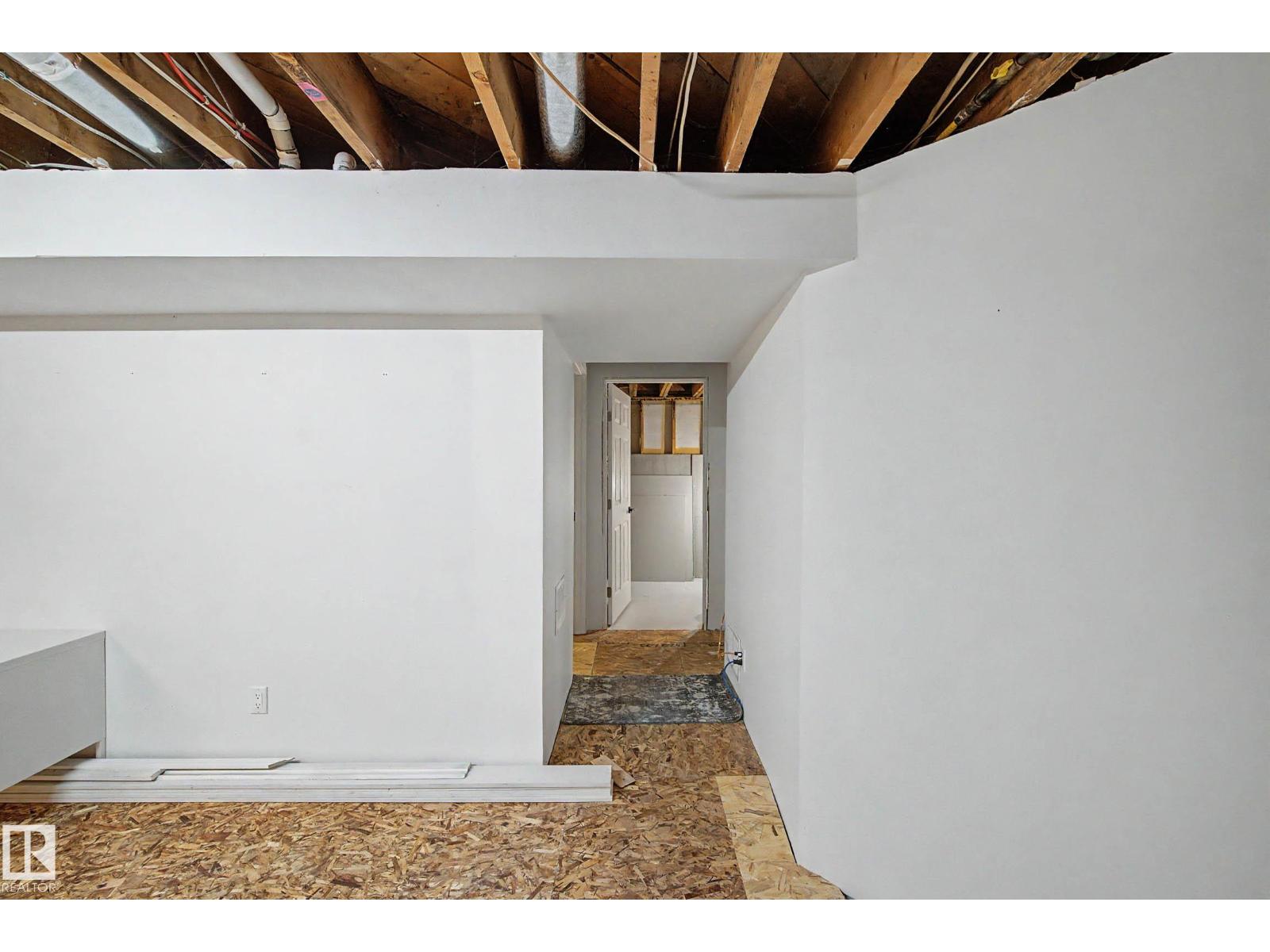 10611 152 ST NW — photo 33