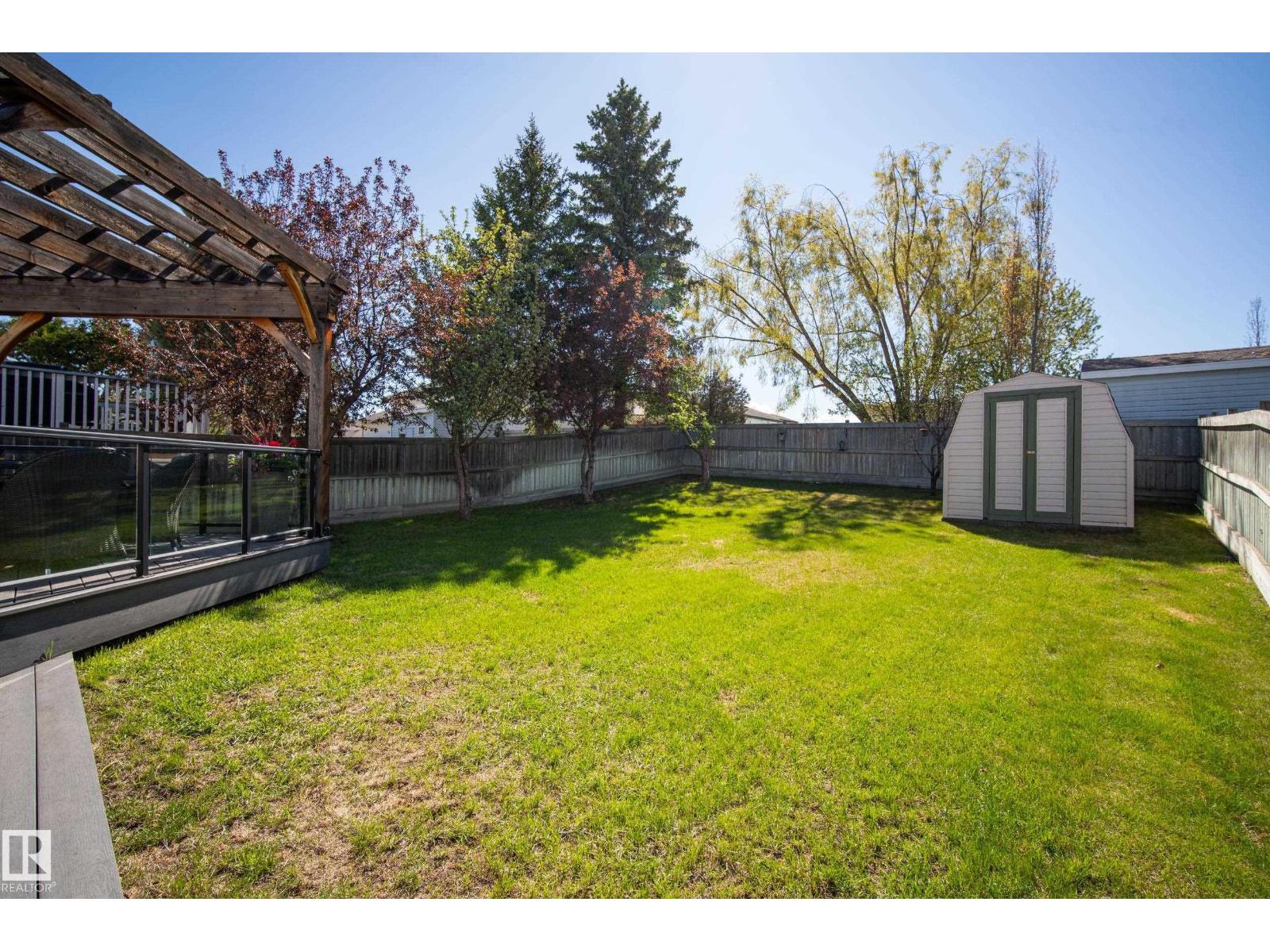 15 WESTWOOD GR - 21