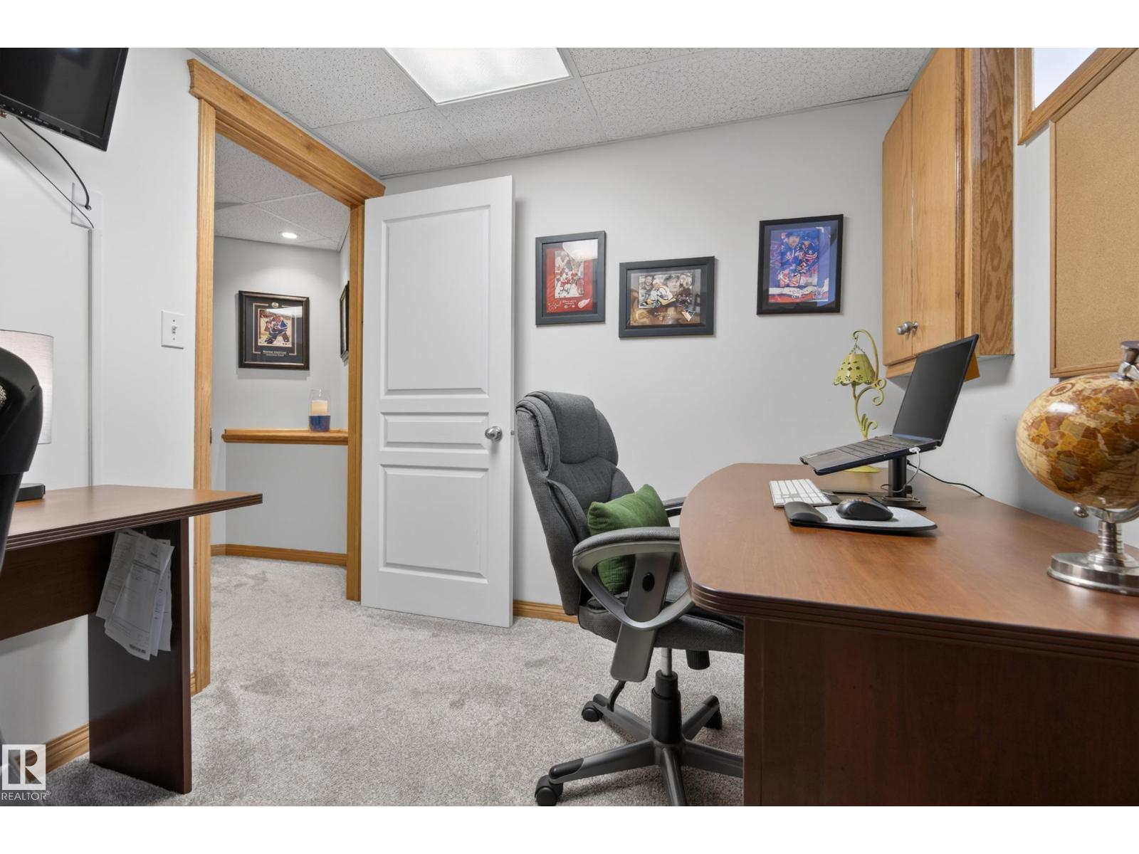 15 WESTWOOD GR - 44