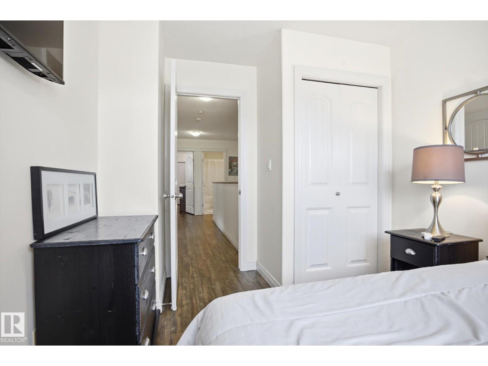 12009 102 ST NW - 27