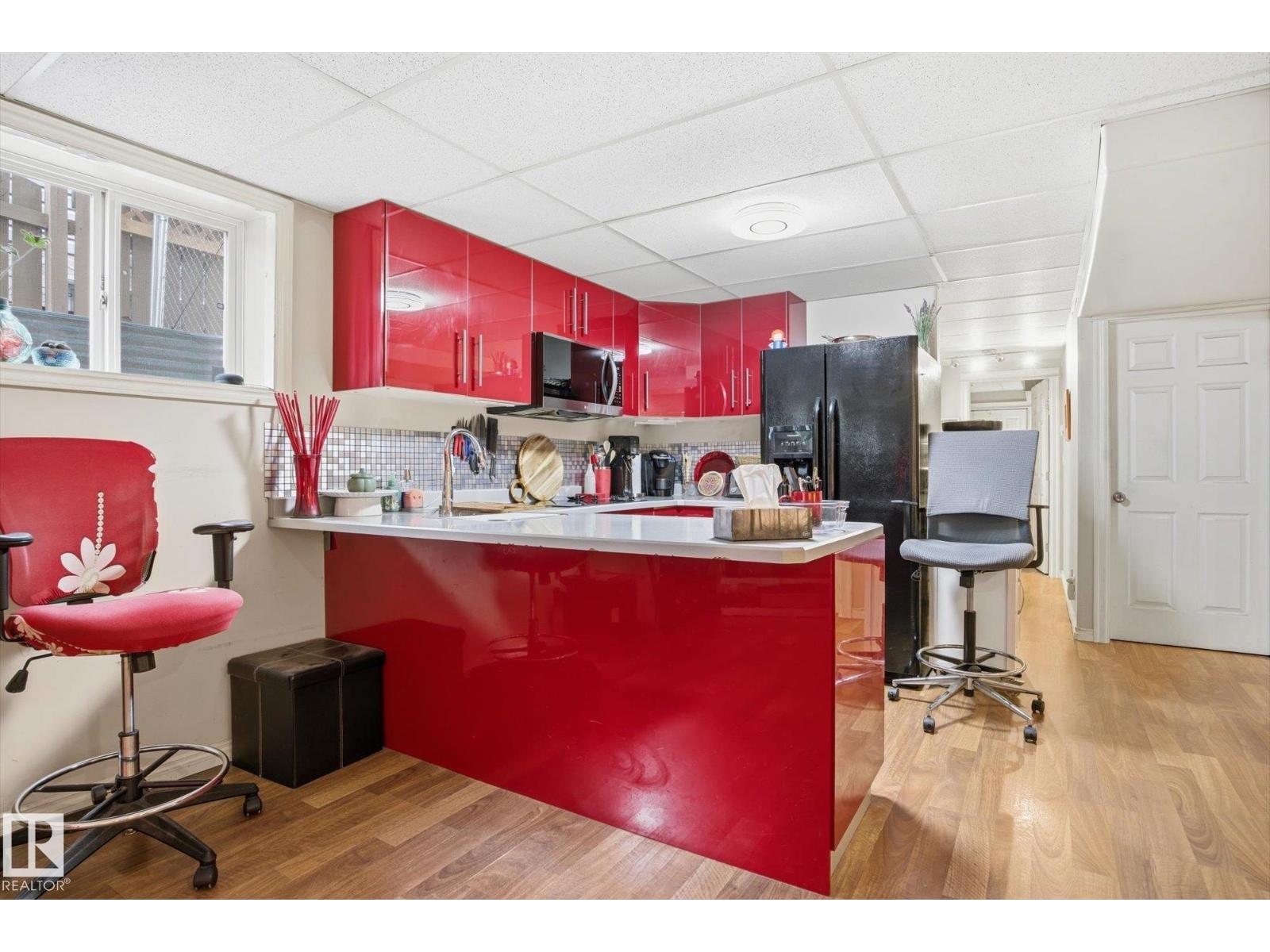 12009 102 ST NW - 31