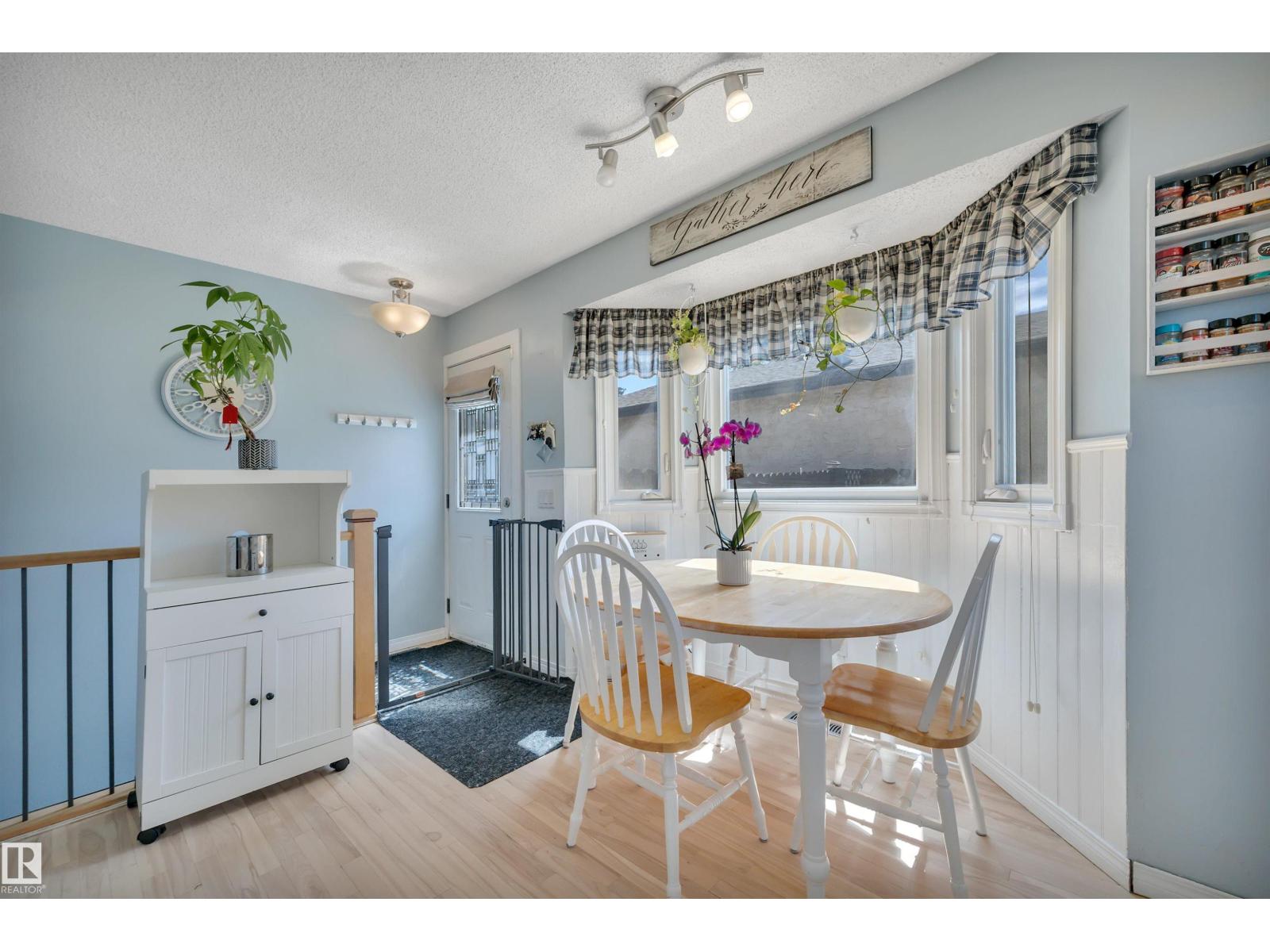 2507 49A ST NW - 11