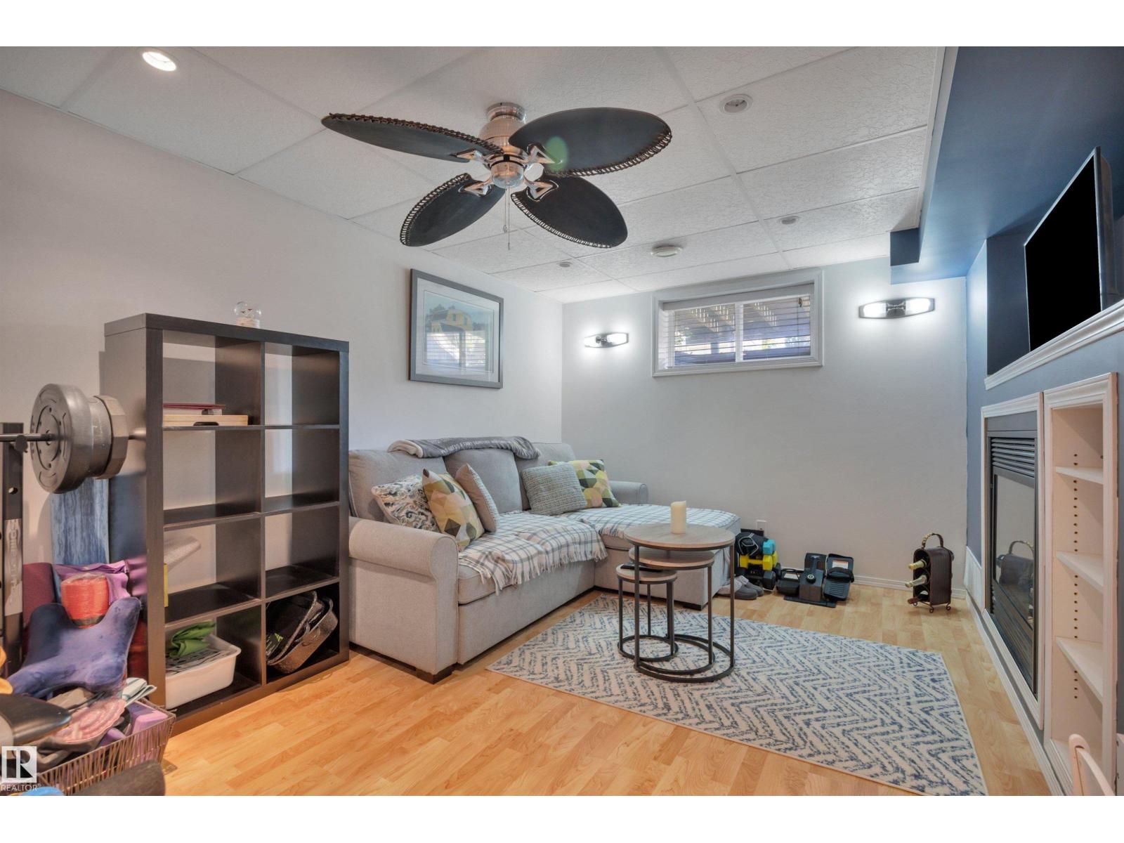 2507 49A ST NW - 24