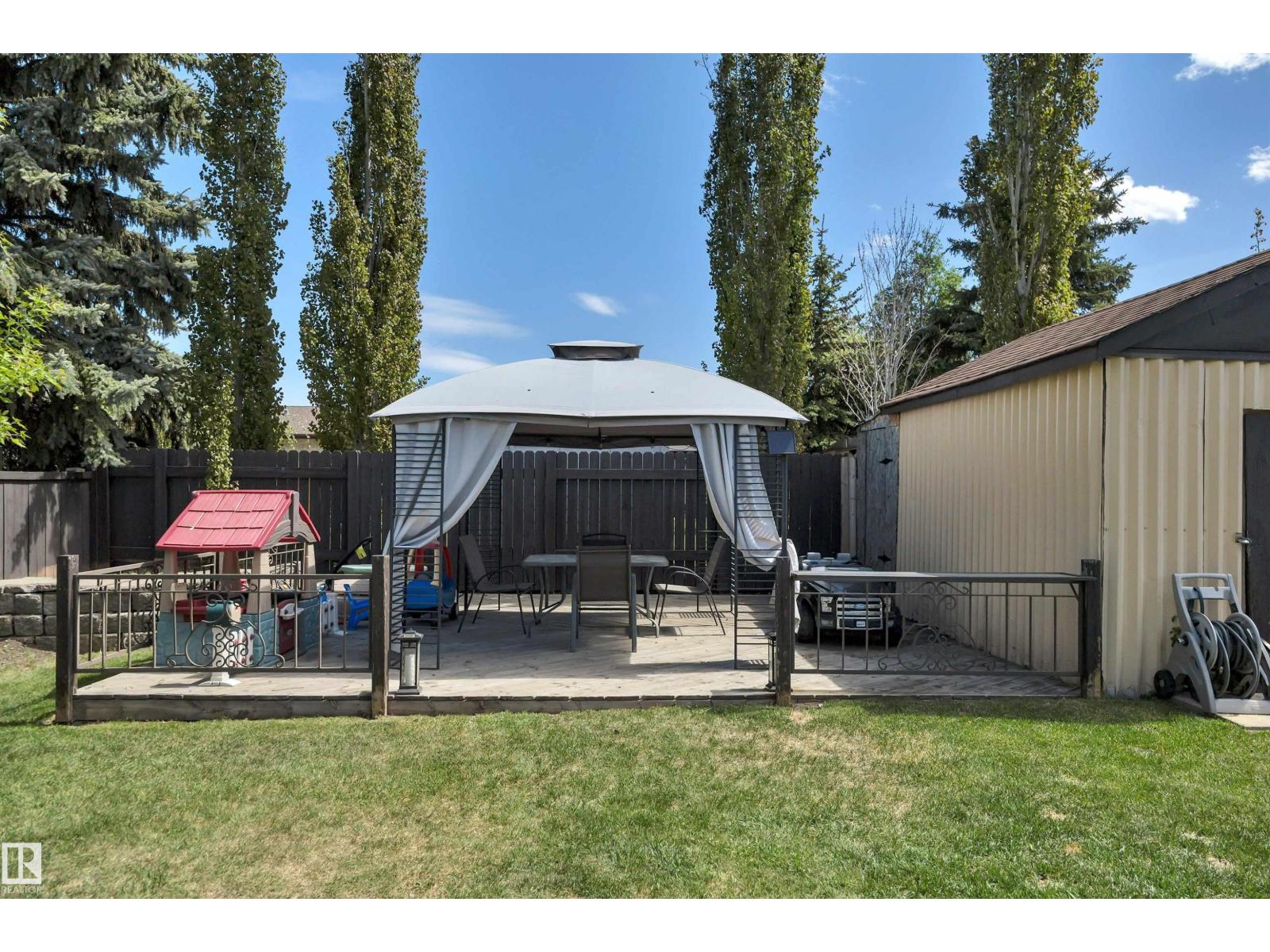 2507 49A ST NW - 33