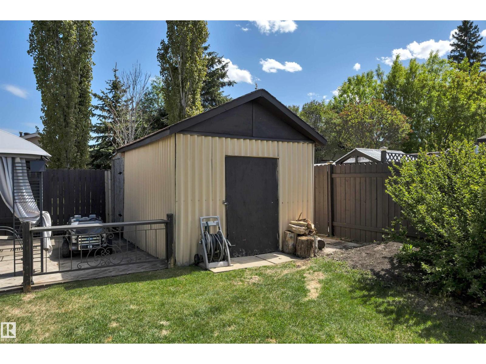 2507 49A ST NW - 38