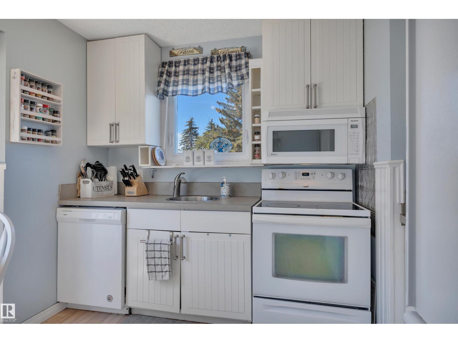 2507 49A ST NW - 9