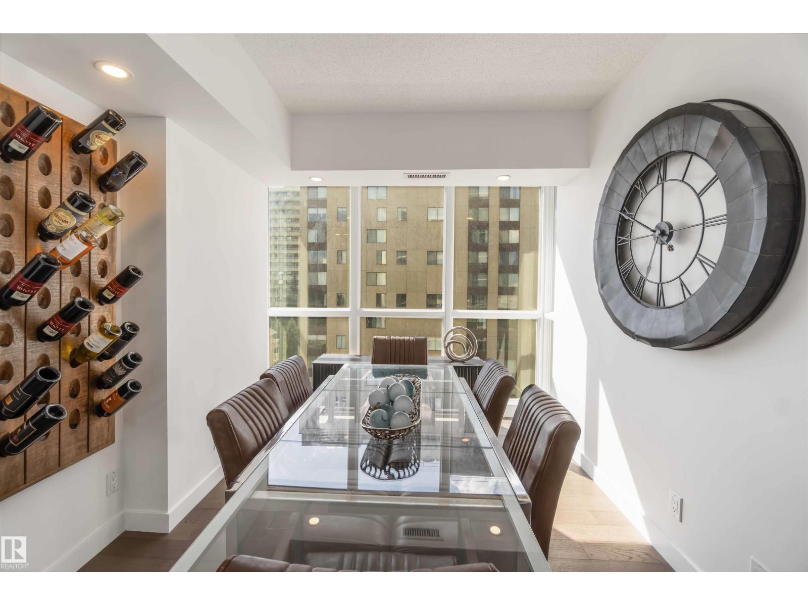 #802 10046 117 ST NW - 19