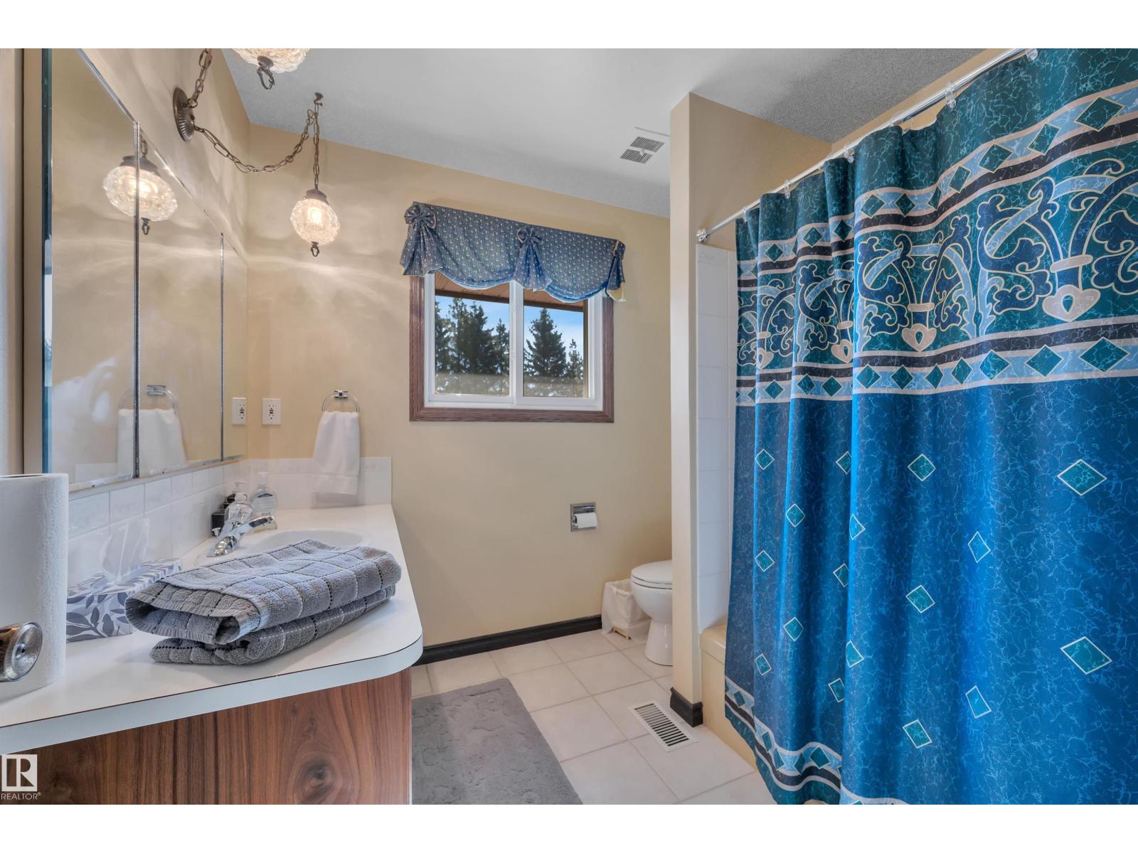 #290 52312 RGE ROAD 225 - 27