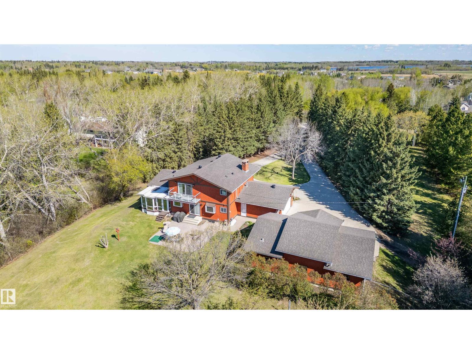 #290 52312 RGE ROAD 225 - 55