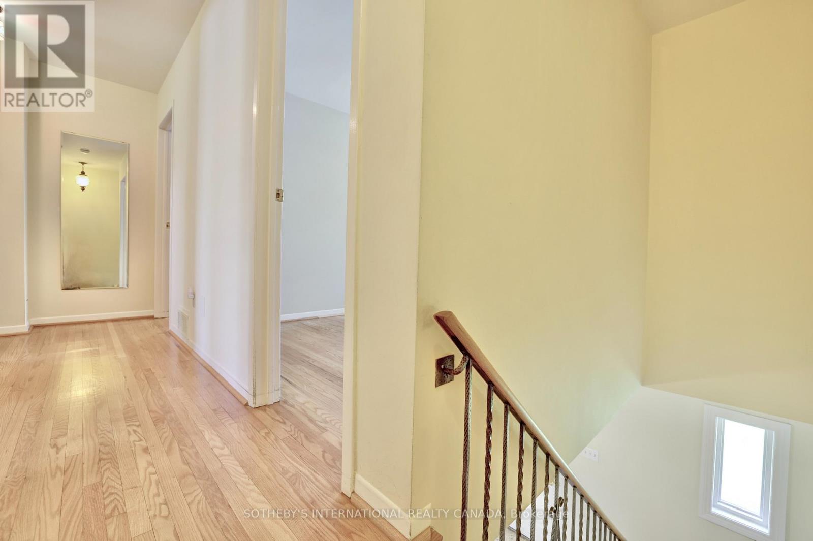 1050 CALDWELL AVENUE - 16