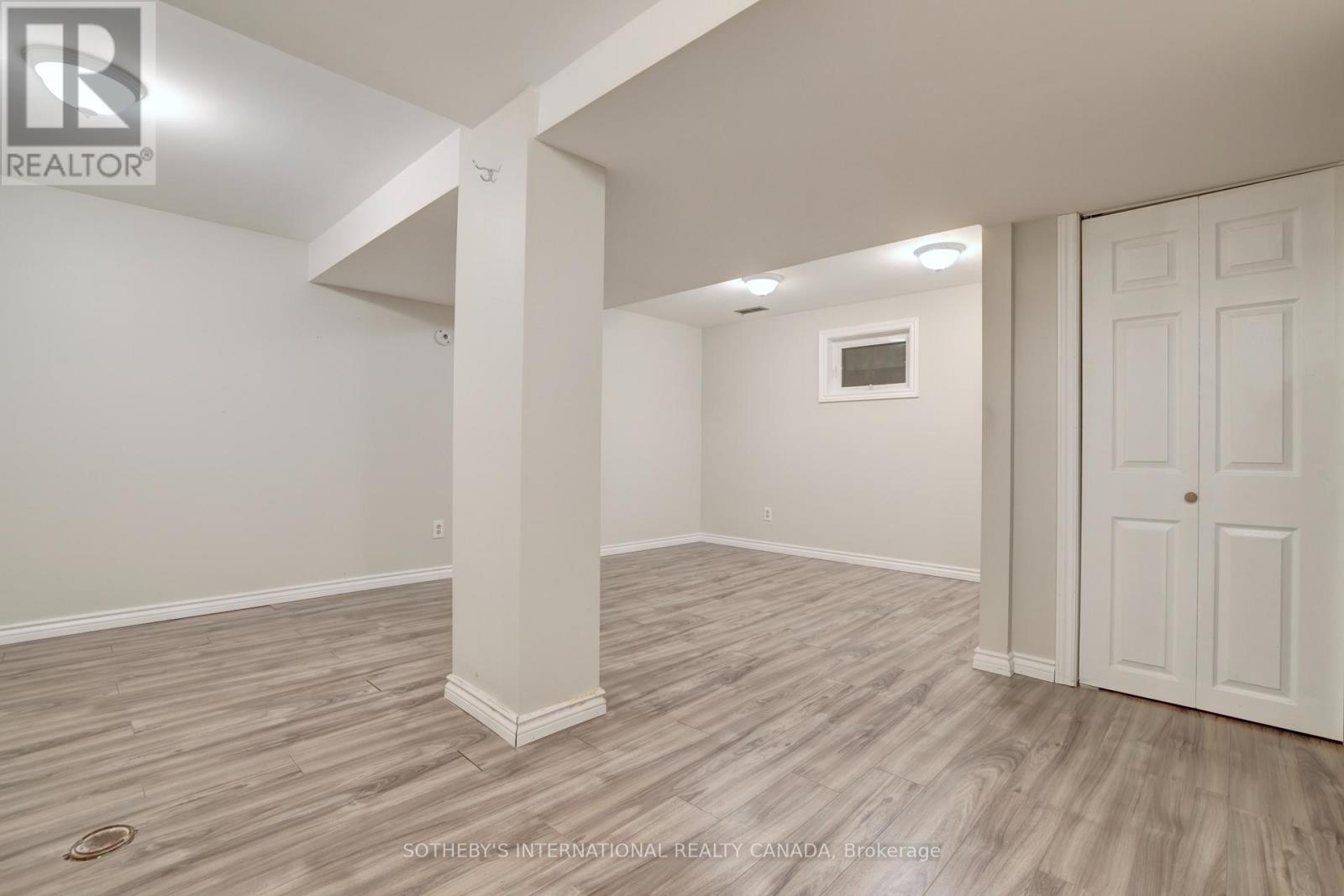 1050 CALDWELL AVENUE - 24