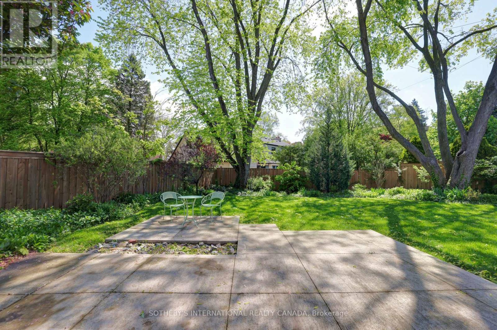1050 CALDWELL AVENUE - 26