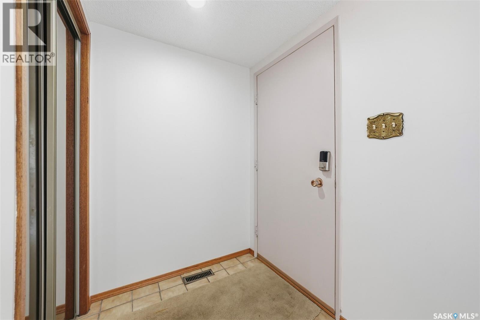 #3 425 PINEHOUSE DRIVE - Image 2