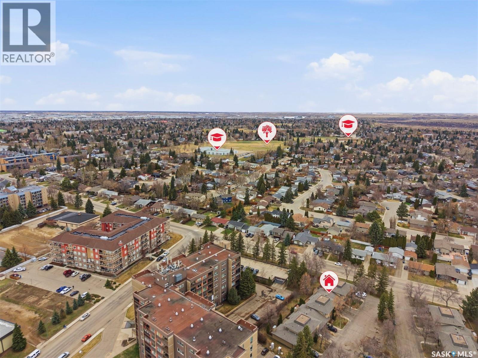 #3 425 PINEHOUSE DRIVE - 40