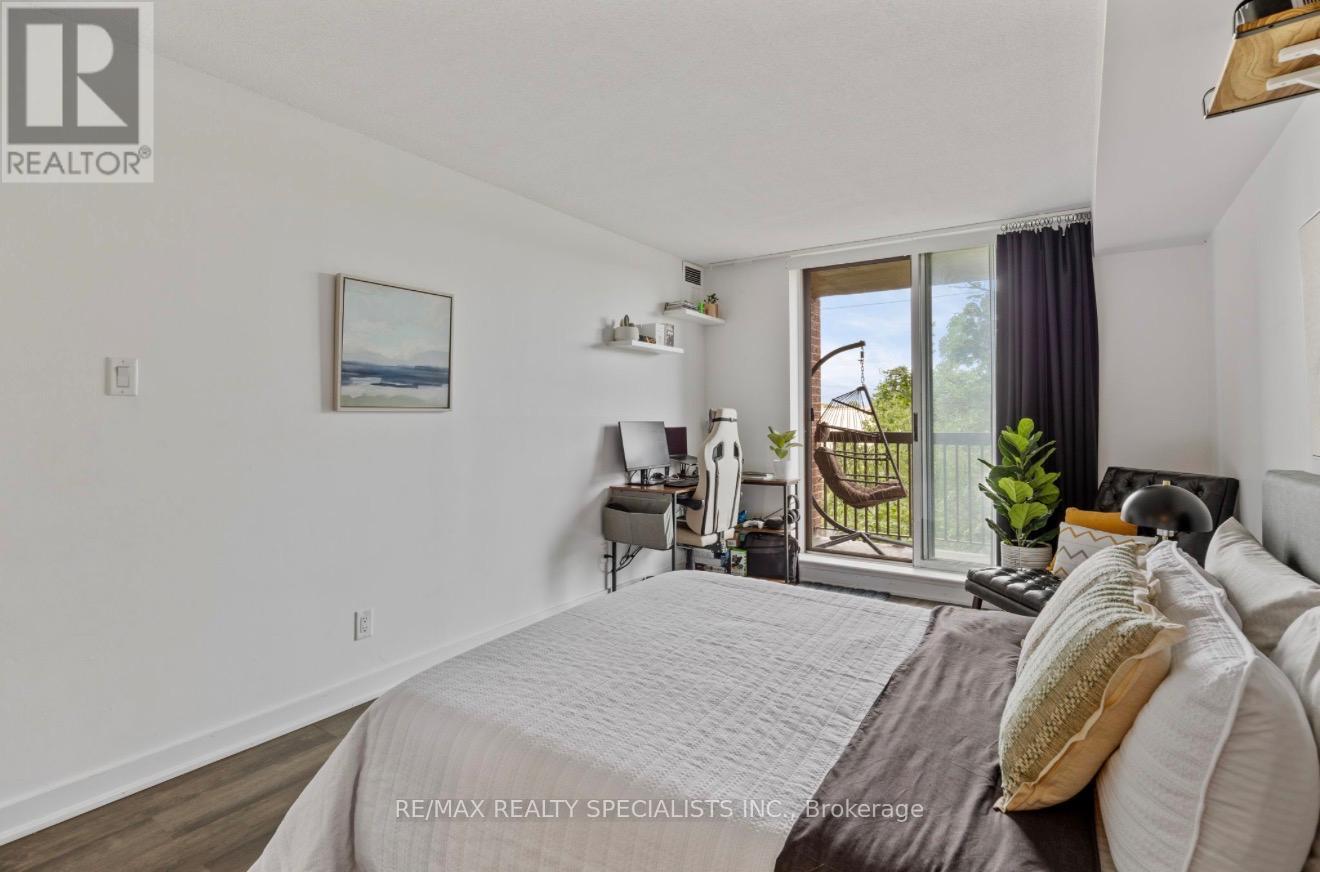 #311 330 MCCOWAN ROAD - 15