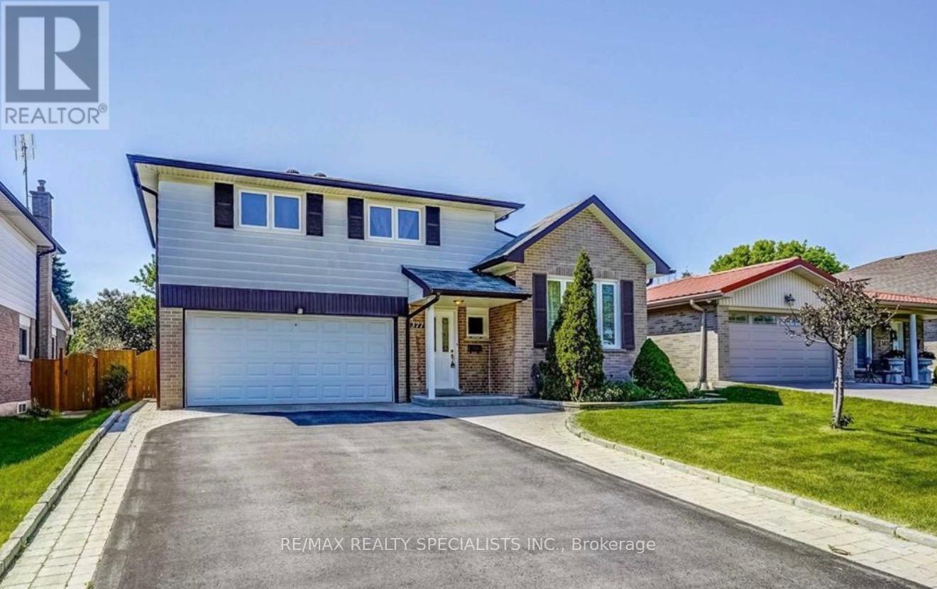 377 KAREN PARK CRESCENT - 1