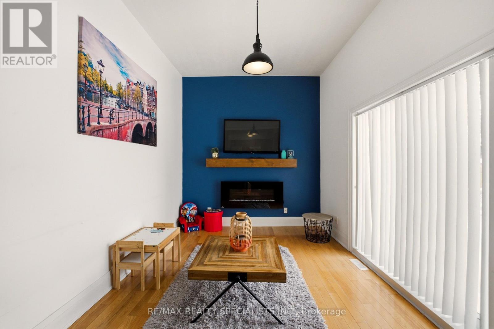377 KAREN PARK CRESCENT - 13