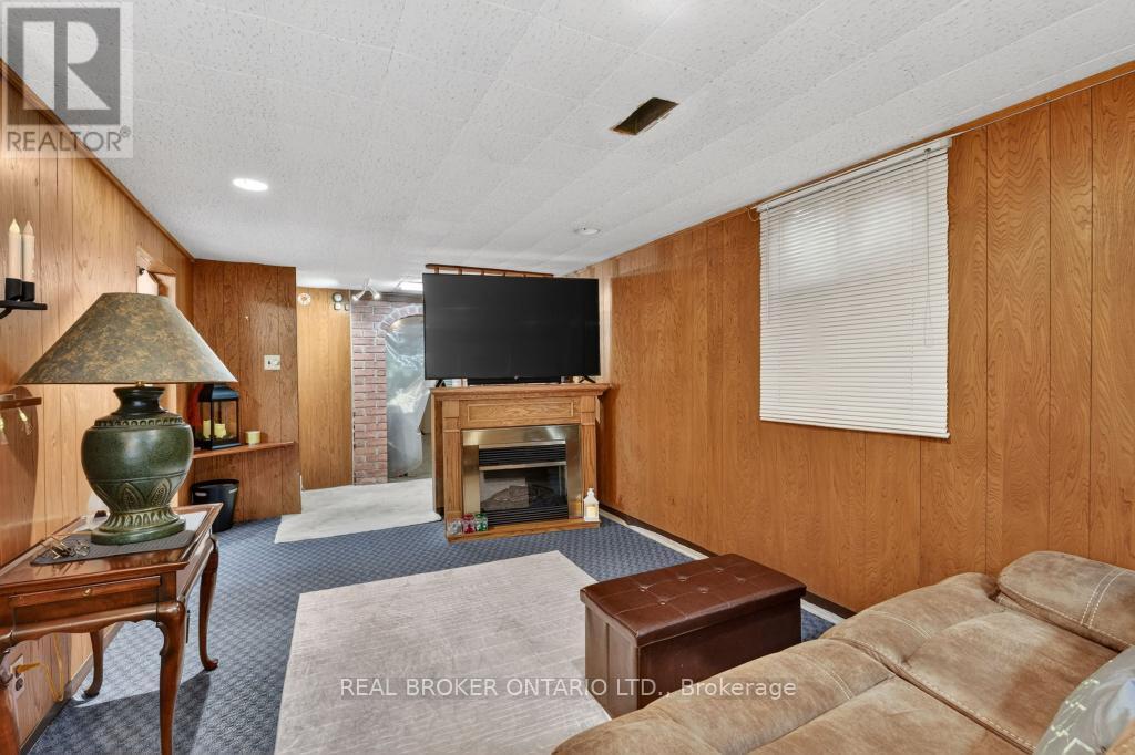 55 SUNRISE CRESCENT - 15