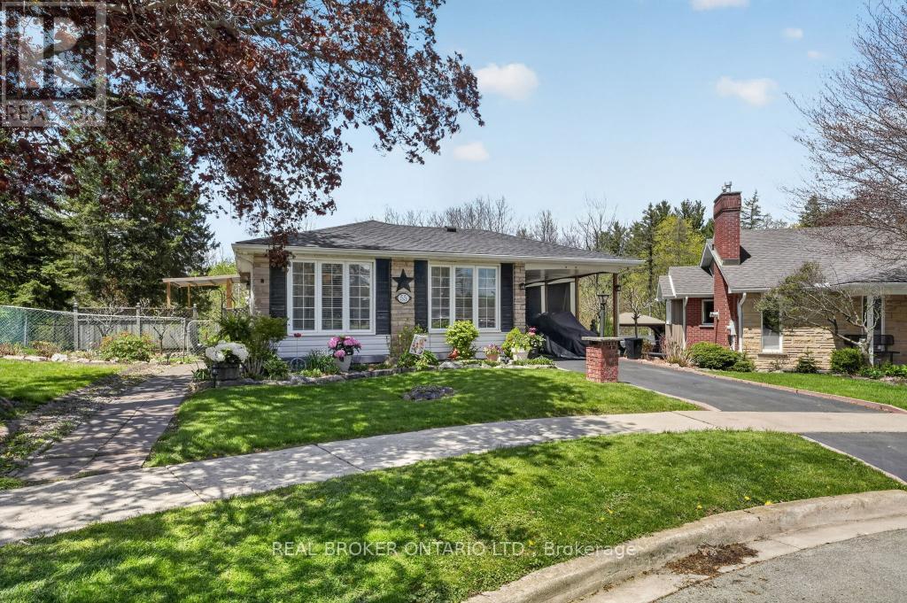 55 SUNRISE CRESCENT - 3