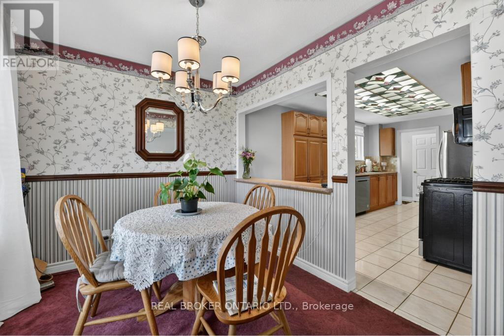 55 SUNRISE CRESCENT - 8