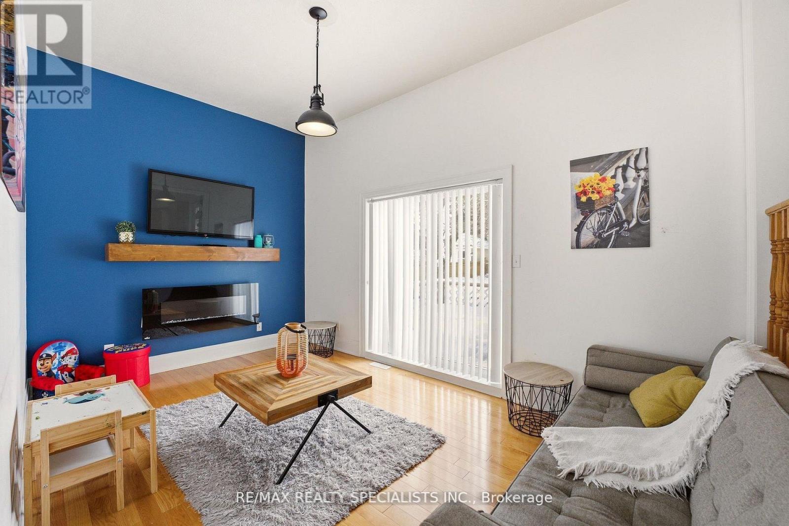 377 KAREN PARK CRESCENT - 14
