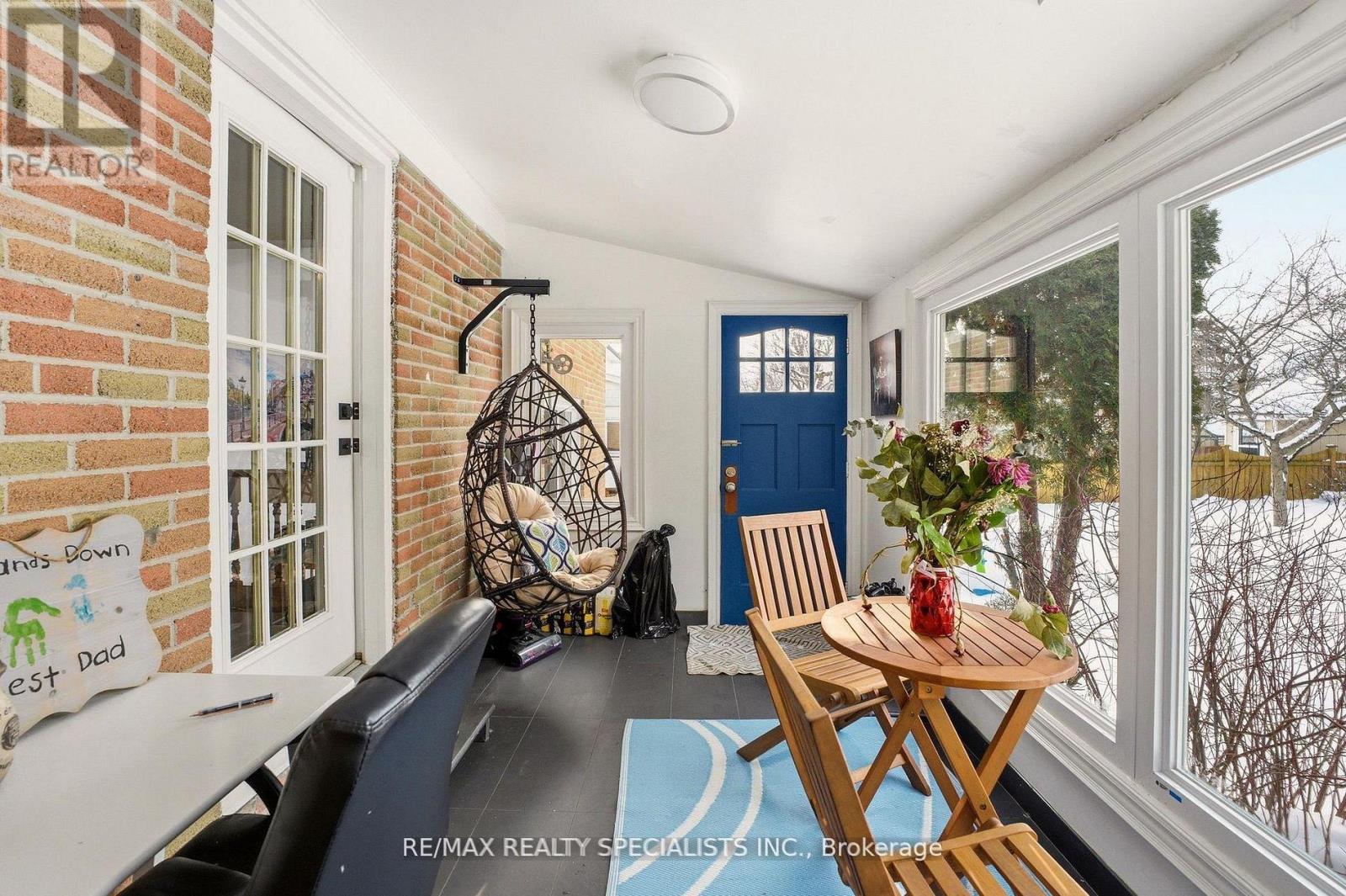 377 KAREN PARK CRESCENT - 11