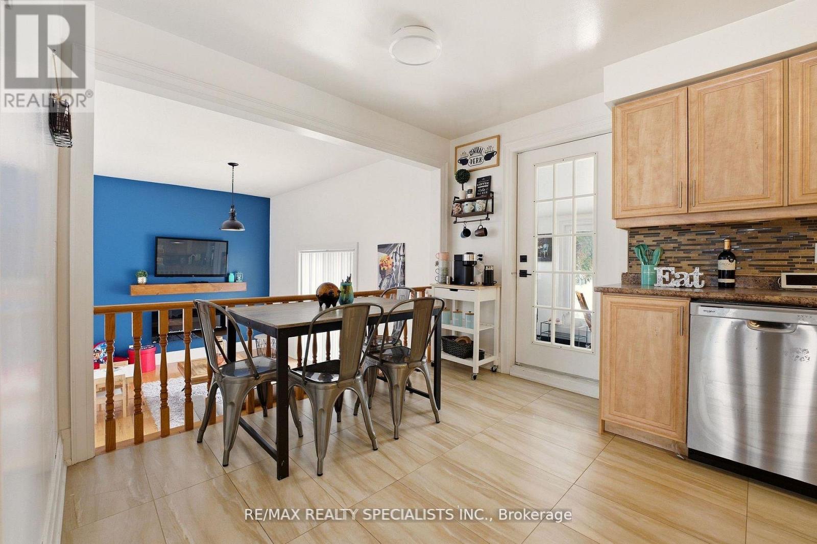 377 KAREN PARK CRESCENT - 15